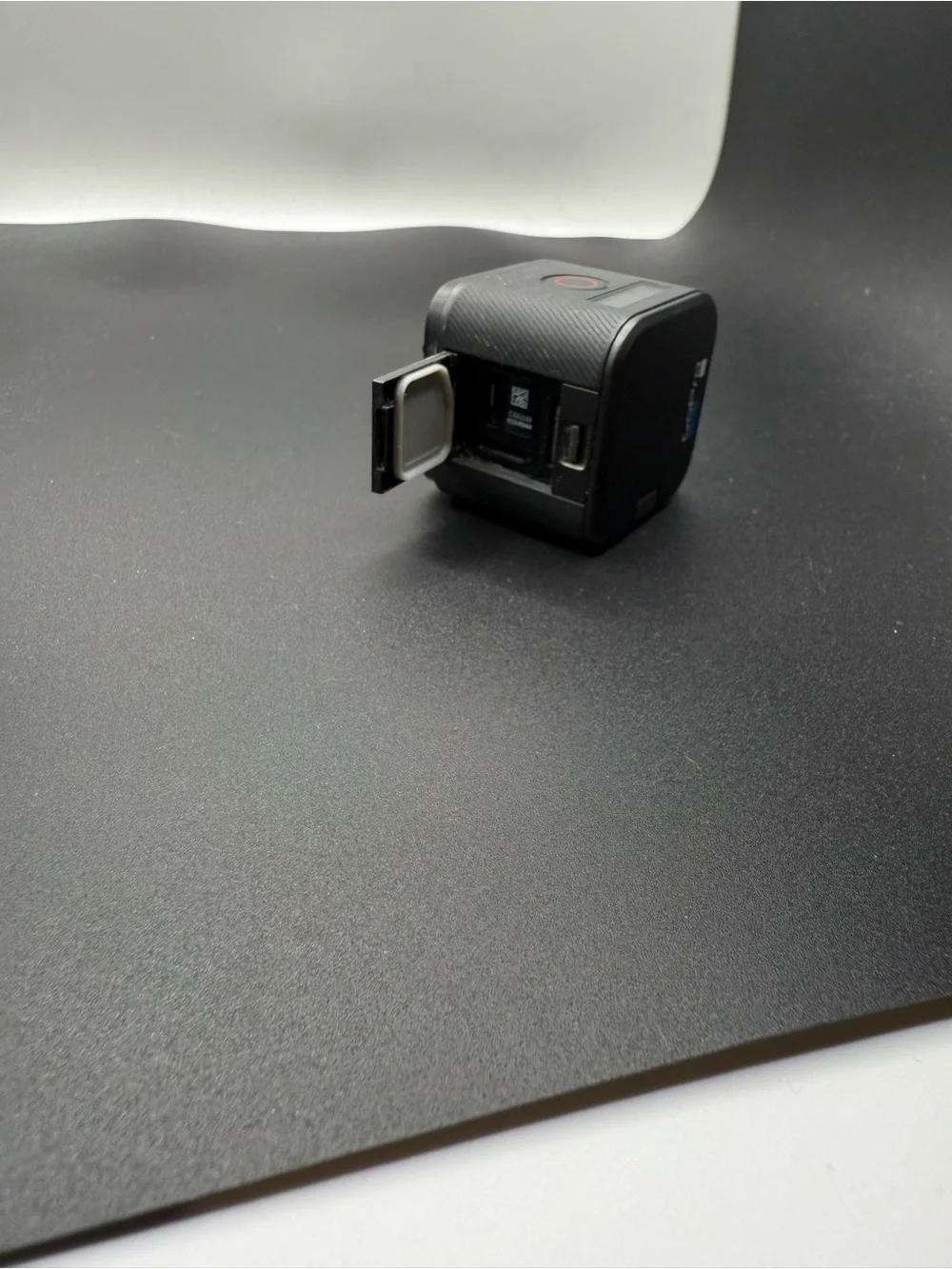 GoPro HERO5 Session Compact Black Action Camera with Case and USB Cable